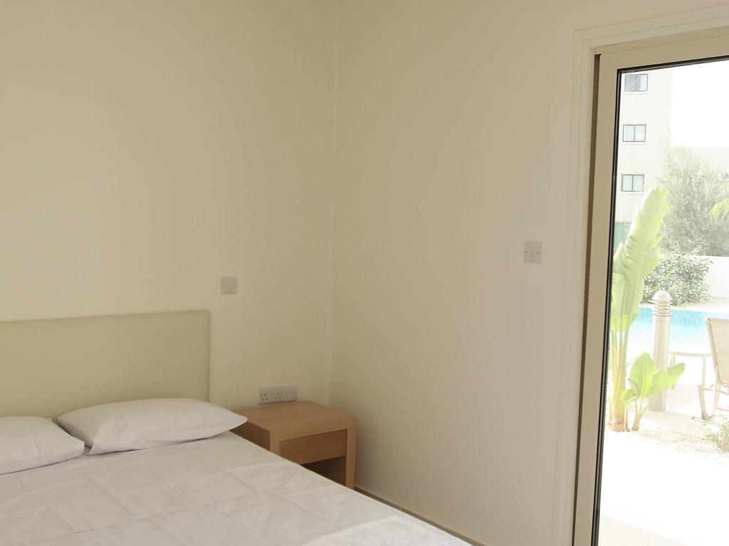 Athena Beach Villas Protaras Eksteriør bilde